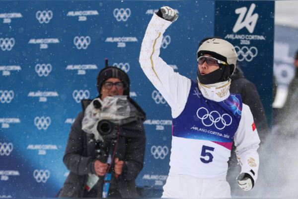 Çinli Wang Xindi, Kış Olimpiyatları’nda altın madalya kazandı