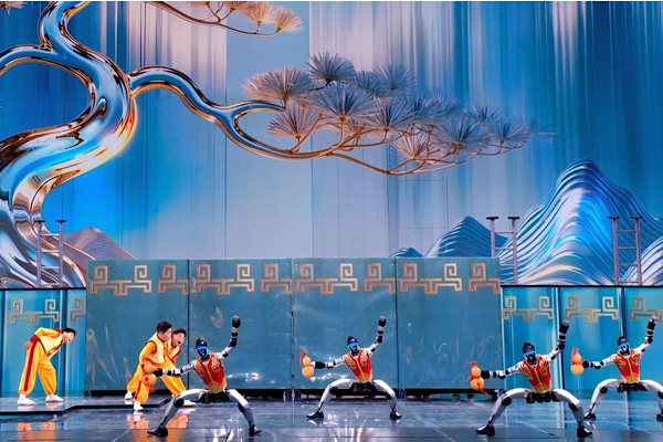 İnsansı robotlar Bahar Bayramı Galası’na damga vurdu