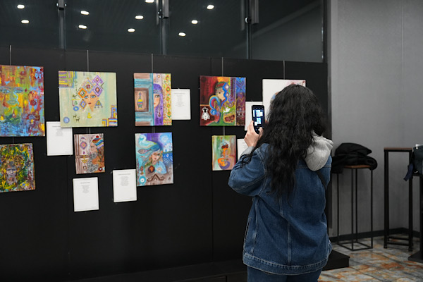 Maltepe’de “Kadın Eli Değmiş Hikayeler” sergisi açıldı