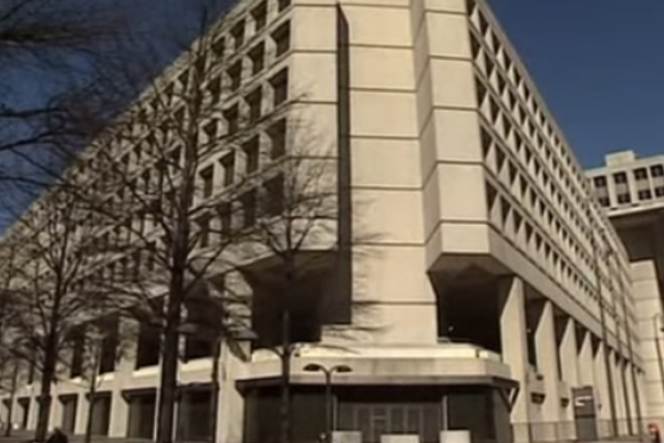 Washington polisi bu ay Çalışma Bakanı’nın ofisinde arama yapmış