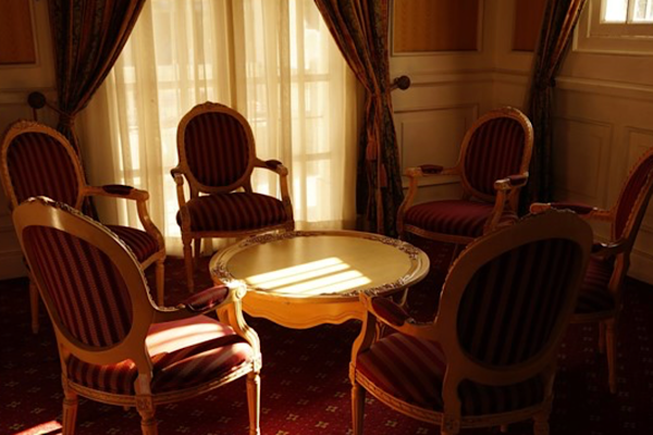 Estonya Dışişleri Bakanı Tsahkna, BAE heyeti ile görüştü