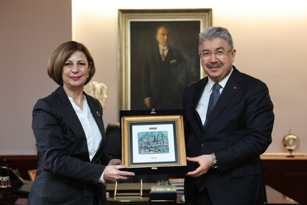 Vali Yılmaz’dan Başkan Ünlüce’ye ziyaret