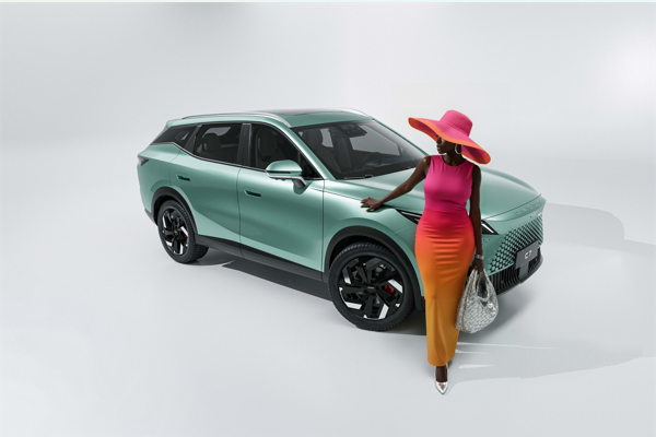 OMODA London Fashion Week 2026’nın ana partneri oldu