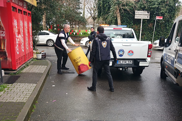 Maltepe’de kaldırım ve kamusal alan işgallerine yönelik denetim sürüyor