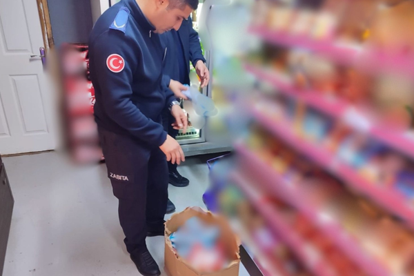 Bodrum’da zabıta ekiplerinin denetimleri sürüyor