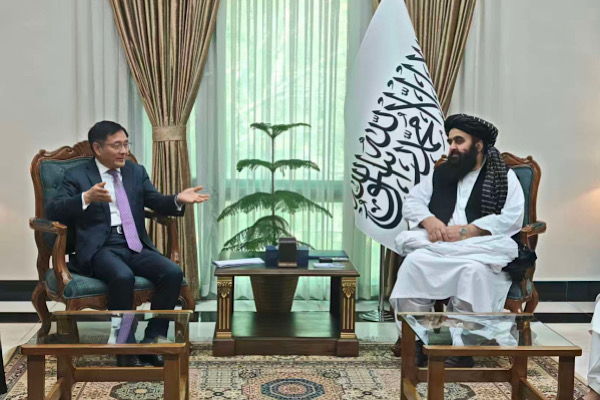 Çinli temsilciden Afganistan-Pakistan hattında mekik diplomasisi