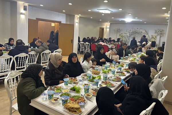 Ramazan’da Gazze ve Suriyeli mülteciler için kardeşlik sofrası