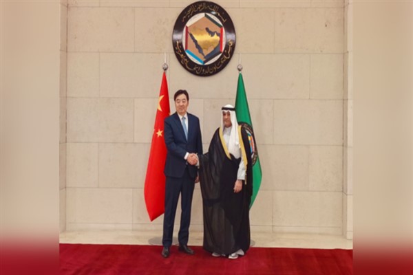 Çin’in Ortadoğu Özel Temsilcisi Zhai Jun, KİK Genel Sekreteri Budeyvi ile görüştü