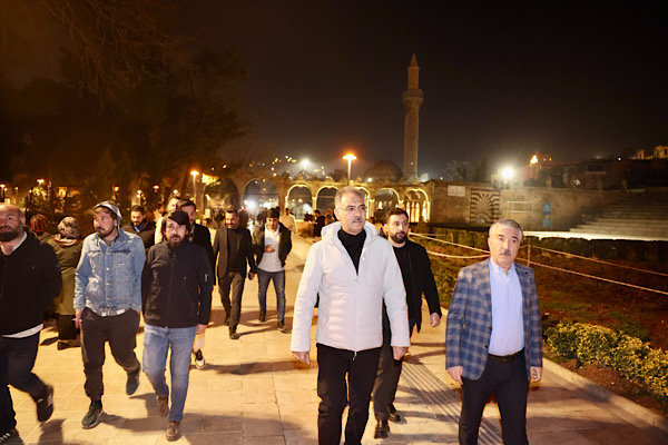 Balıklıgöl’de aydınlatma çalışmaları tamamlanıyor