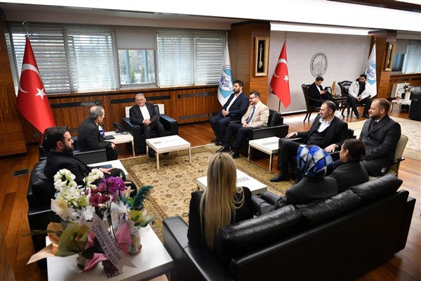 Büyükkılıç, Wushu Kung Fu Federasyonu Başkanı Akyüz’ü kabul etti