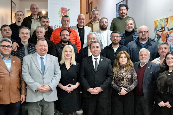 Gemlik Gazeteciler Cemiyeti üyeleri iftar programında bir araya geldi