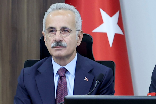 Uraloğlu: Karadeniz sadece kıyıdan değil, gökyüzünden de kucaklanıyor