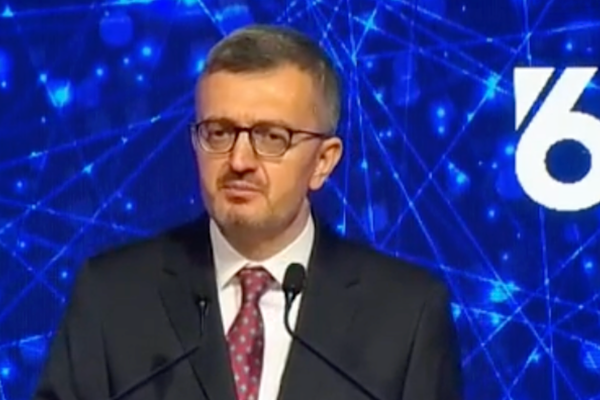 Duran: Kadın, toplum ve gelecek  bu üç unsur birbirinden ayrılmaz