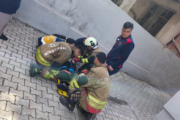 İskenderun’da intihar girişimi