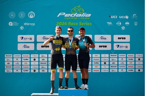 Konya Büyükşehir Belediyespor Bisiklet Takımı’dan çifte başarı