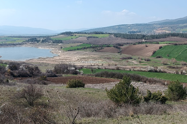 Erdem: Türkiye’de kişi başına su miktarı 1500 metreküp seviyesinde, bu da su stresi demek