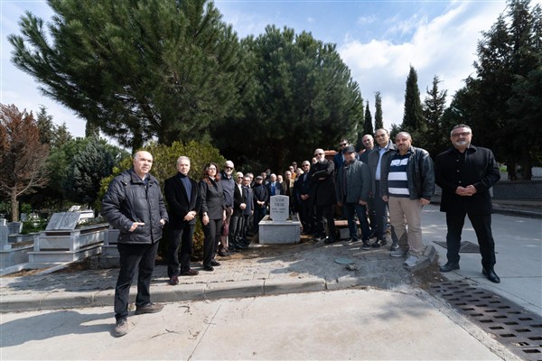 Gazeteci Okan Yüksel mezarı başında anıldı