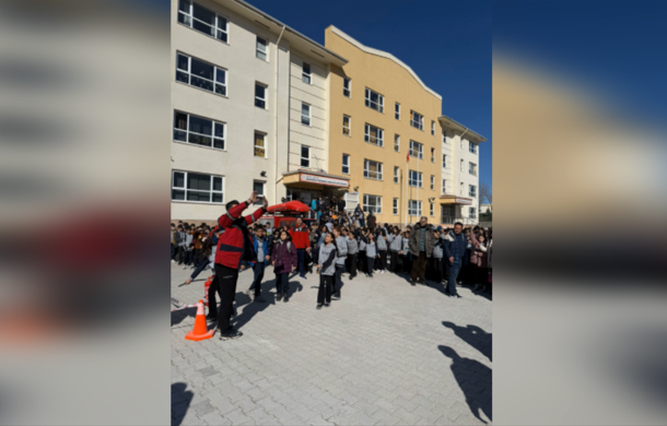 Büyükşehirden öğrencilere deprem ve yangın bilinci eğitimi