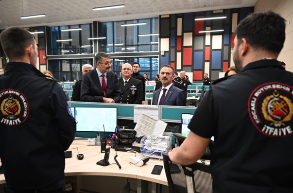 Bakan Yardımcısı Çelik ve Vali Aktaş’tan bayramda görev başındaki personele ziyaret