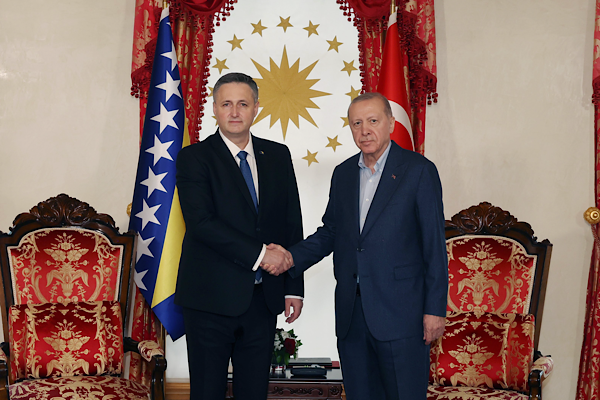 Erdoğan, Bosna-Hersek Devlet Başkanlığı Konseyi Başkanı Beçiroviç ile görüştü