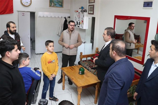 Haliliye’de Başkan Canpolat ve AK Parti heyeti vatandaşlarla buluştu