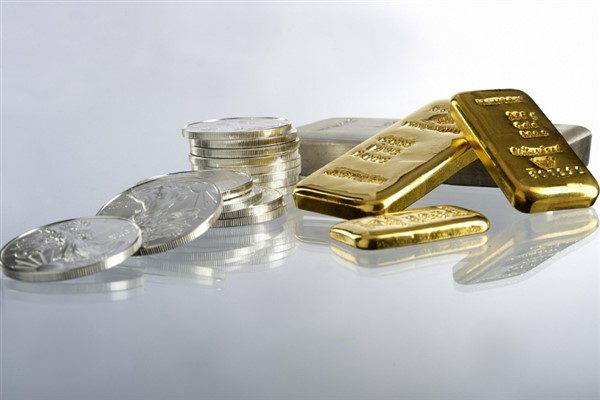 Altın ve gümüş yükseldi