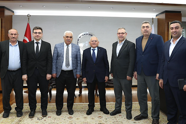 Başkan Büyükkılıç’a ziyaretler