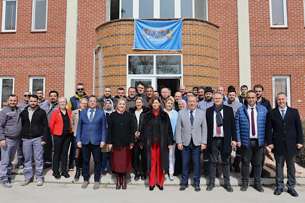 Başkan Ünlüce, Eskişehir personeliyle bayramlaştı