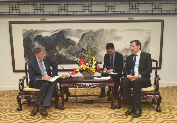 Çin’in Orta Doğu Özel Elçisi Zhai, İsrail büyükelçisi ile görüştü