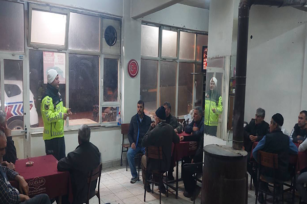 Yenice’de vatandaşlara trafik güvenliği eğitimi verildi