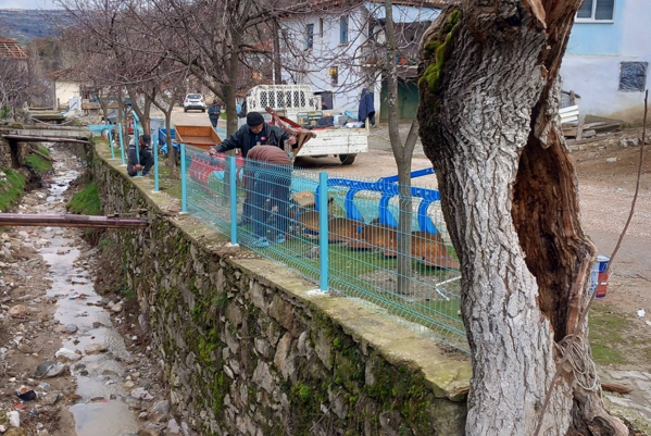 Manisa’da tehlike arz eden dereler güvenli hale getiriliyor