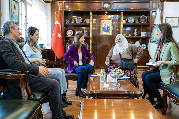 Eşbaşkan Bucak, vatandaşlarla buluştu