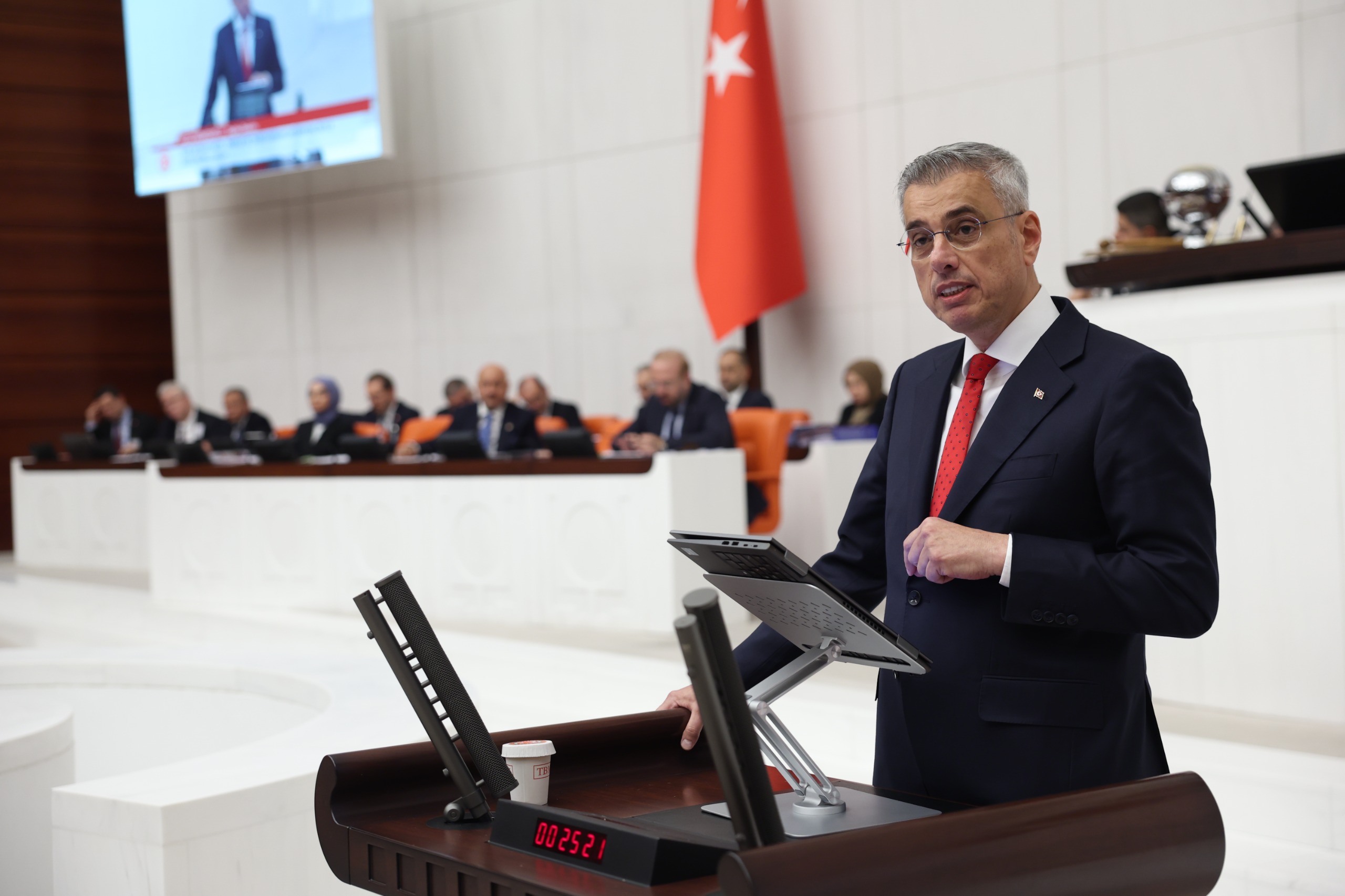 Memişoğlu, Sağlık Elçilerinin çocuklarına 23 Nisan dolayısıyla mektup gönderdi