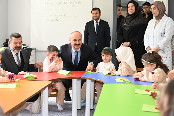 Vali Canalp, 4-6 yaş Kur’an kursunun açılışını gerçekleştirdi