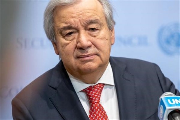 Guterres: Fosil yakıtlar gezegenimizi mahvediyor ve ekonomileri rehin alıyor