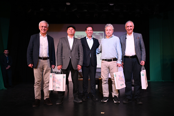 Gediz Nehri’ndeki kirliliğe dikkat çekmek için etkinlik düzenlendi