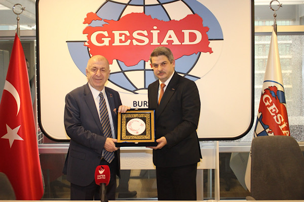 Özdağ, GESİAD’ı ziyaret ederek genç iş insanlarıyla bir araya geldi