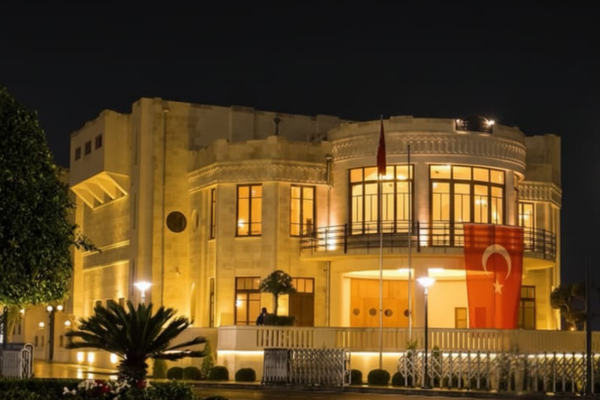 Tarihi Meclis Binası Tiyatro Sahnesi olarak açılıyor