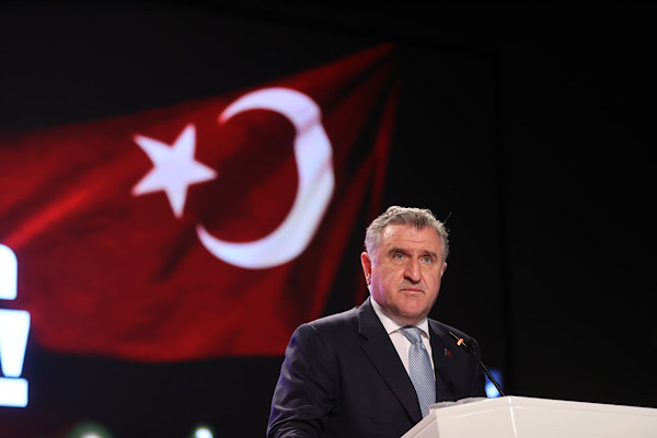 Bakan Bak, UEFA Avrupa Ligi Finali öncesinde gala yemeğine katıldı