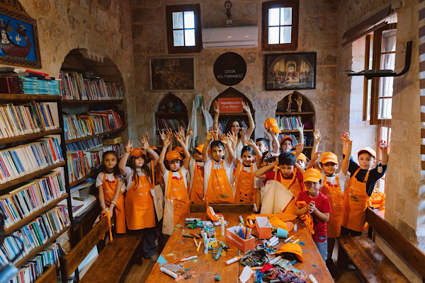 Hepsiburada, 7. Mardin Bienali’nde çocukları ve gençleri sanatla buluşturuyor