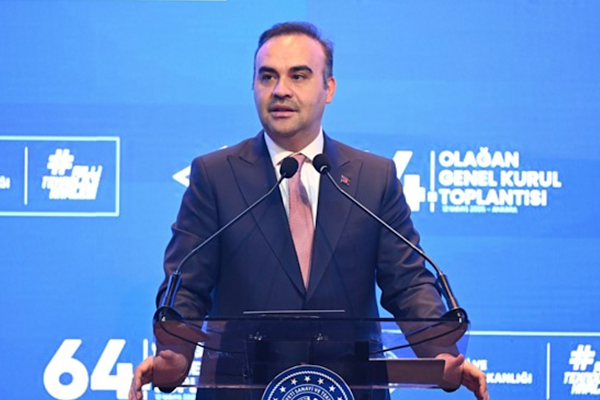 Kacır: Türk savunma sanayi devleri, üretim zekasını temsil ediyorlar