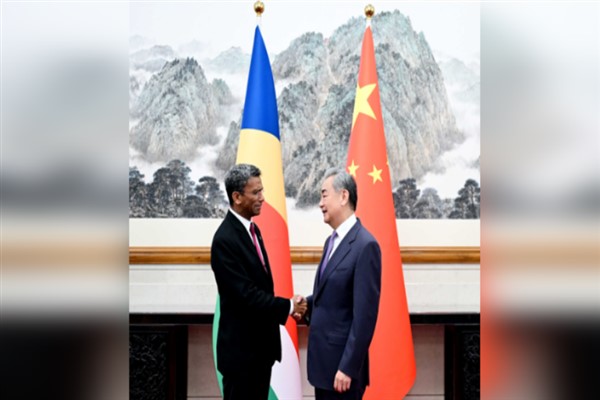  Çin ve Seyşeller dışişleri bakanları Beijing’de görüştü