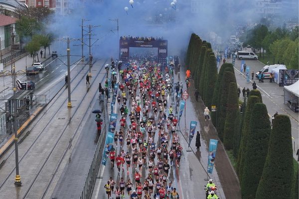 5.Uluslararası Konya Yarı Maratonu başladı