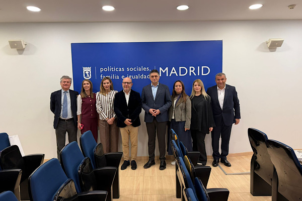 Aliağa Belediyesi heyeti, Madrid’de sosyal hizmetler temaslarında bulundu