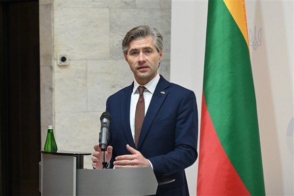 Budrys, Arnavutluk ile AB genişlemesi ve Ukrayna desteğini görüştü