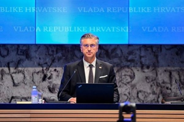 Plenkovic: Özgürlük için hayatlarını verenleri saygıyla anıyoruz
