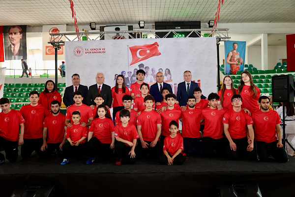 Giresun’da 19 Mayıs Atatürk’ü Anma, Gençlik ve Spor Bayramı kutlandı