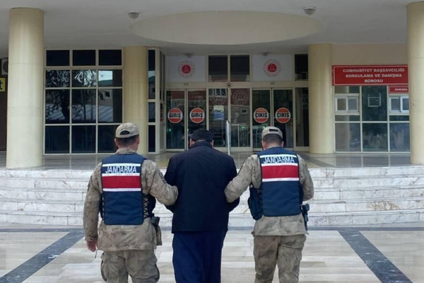Şanlıurfa’da hapis cezası bulunan 2 kişi yakalandı