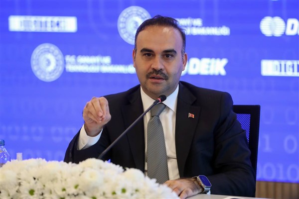 Bakan Kacır: Küreselleşme ve ölçek büyütmeye yönelik kaynaklar oluşturacağız