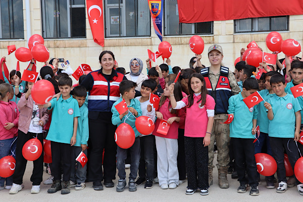Siirt’te Milli Aile Haftası kapsamında farkındalık çalışmaları yürütüldü